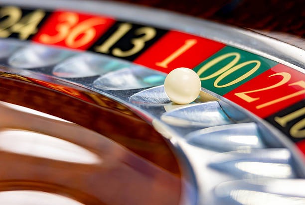 Mobile phone showing account balance and category navigation in dingdong4d Multi-Bet