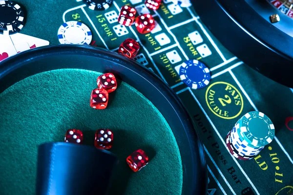 Mobile phone showing Starlight Princess bet controls and spin interface